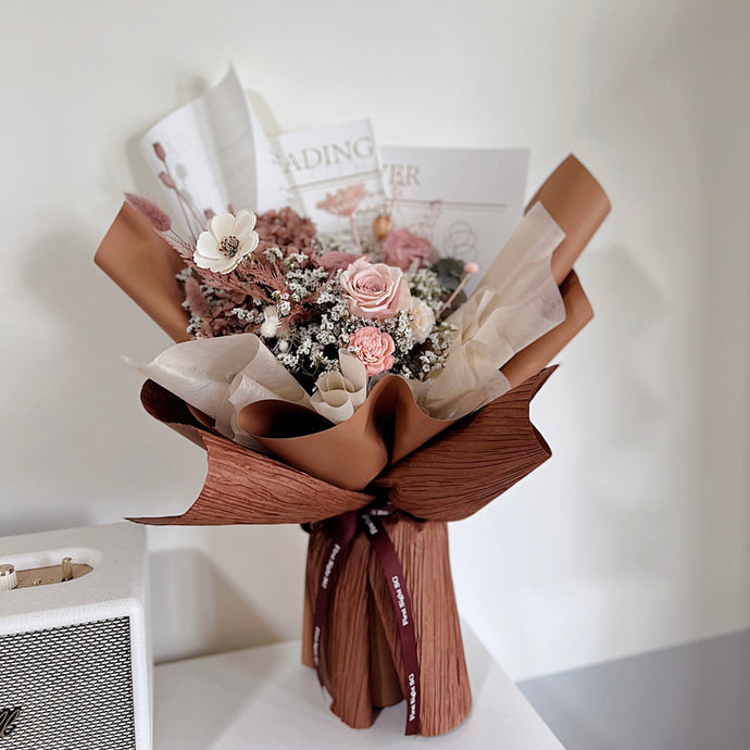 Everlasting Love Premium - Pantone Colour of the Year 2025 Mocha Mousse