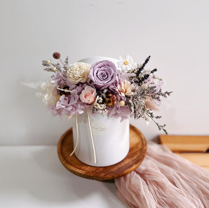 Everlasting Love Grande Premium Bloom Box - Lavender