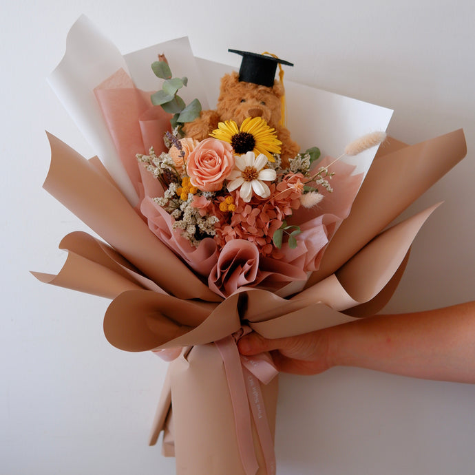 [NEW - GRADUATION] Everlasting Love Deluxe - Teddy Triumph