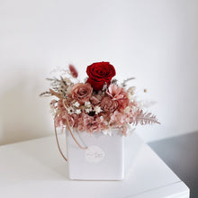 [NEW Valentine's Day] Everlasting Nordic Vase Arrangement - Redwood
